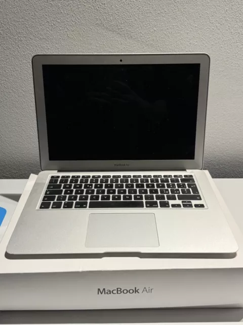 Apple MacBook Air 13,3" (128GB SSD, Intel Core i5, 1,8 GHz, 4GB)