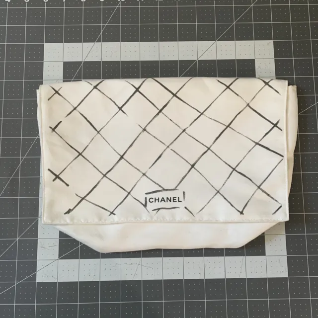 ON SALE) New 100% Authentic CHANEL Karl Lagerfeld MEDIUM Flap Dust Bag  ICOT2