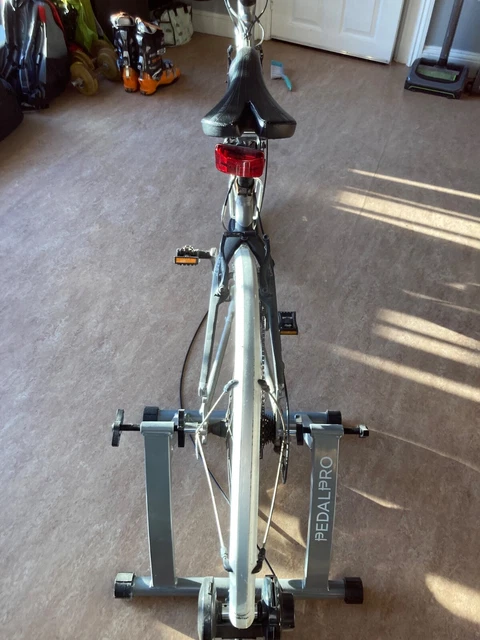 TREK HYBRID road bike carbon fibre grey cm