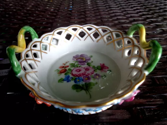 DRESDEN ANTIQUE MINIATURE Reticulated PORCELAIN BASKET w/APPLIED FLOWERS Germany