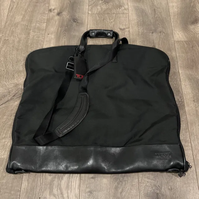 TUMI Garment Bag Bi Fold Suit/Dress Travel Bag Black Including 2 Hangers