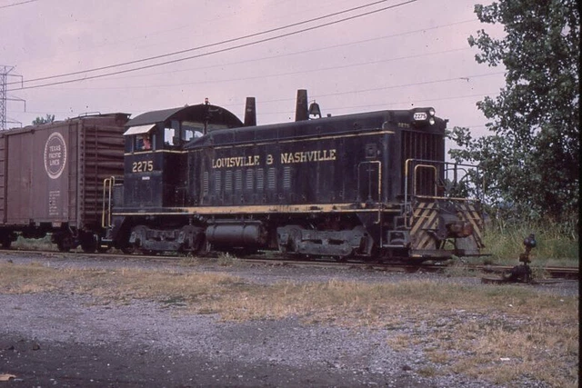 Duplicate slide of L&N NW-2 No Location or Date