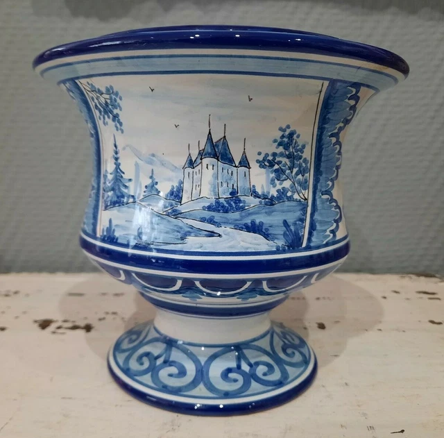 Faïence Nevers Jean Montagnon cache pot médicis décor de château étang -