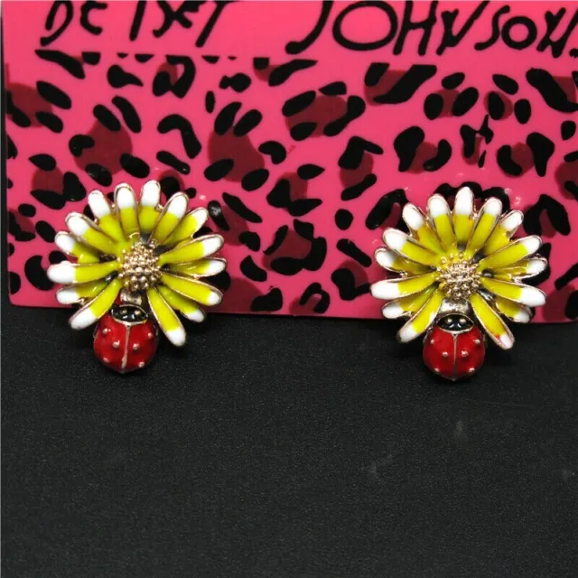 Betsey Johnson Gold Filled Yellow And White Daisy With A Ladybird Stud Earrings