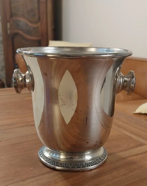 ANCIEN SHAKER VERS 1970 METAL ARGENTE Poinçon Orfèvre Roux-Marquiand
