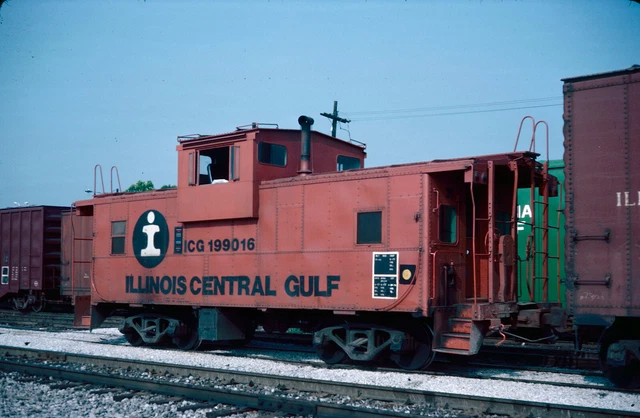 1978 Original Kodachrome Slide Gm&O Icg Illinois Central Caboose #199016 Jax Ms
