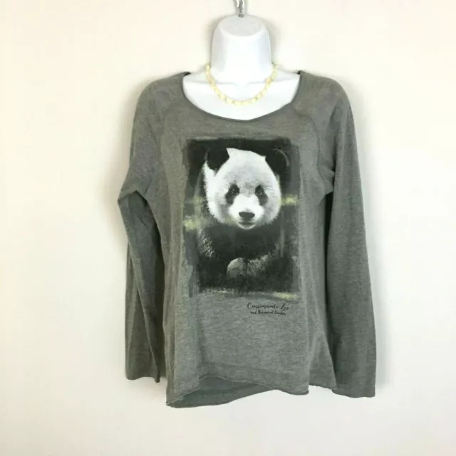 Cincinnati Zoo Womens PANDA BEAR T-shirt Top M Gray Pullover Long Sleeve Comfy