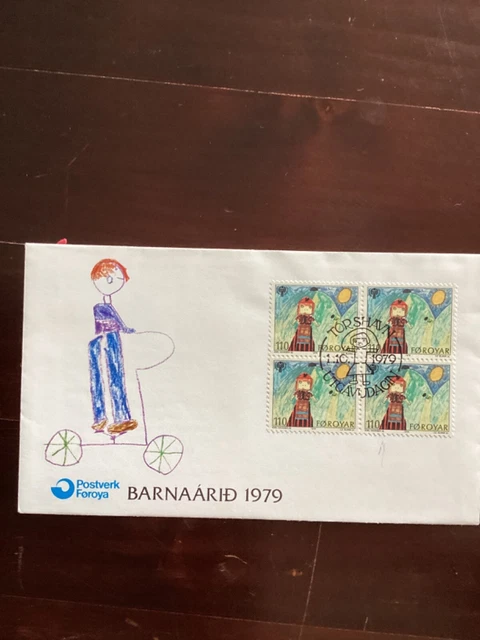 Färöer Plattenfehler auf FDC Michel 45 im Viererblock mit Beule im Rock