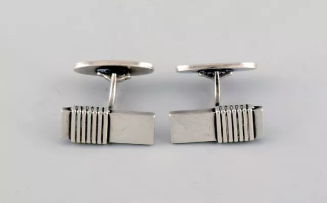 Harald Nielsen for Georg Jensen. A pair of modernist cufflinks, sterling silver.