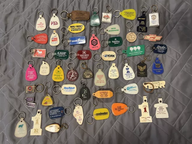 #13 Vintage Lot Of 50 Advertising Company Logos Car Brands Keychains Key Chains