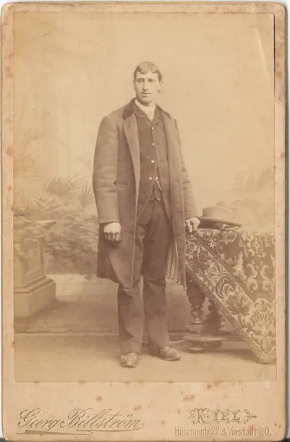 CAB photo Feiner Herr - Kiel 1880er