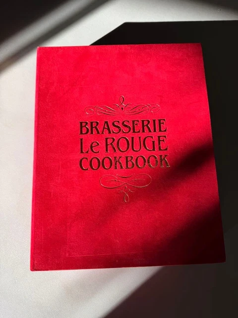 洋書 BRASSERIE Le ROUGE COOKBOOK BRASSERIE LE ROUGE Cookbook Swedish Edition Hardback Velvet Cover