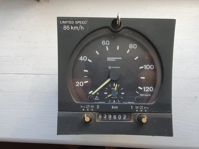 Mannesmann Kienzle 1318.27  Tachograph speedometer fits Scania