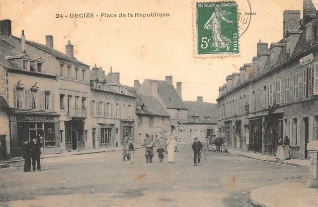 DECIZE - place de la république