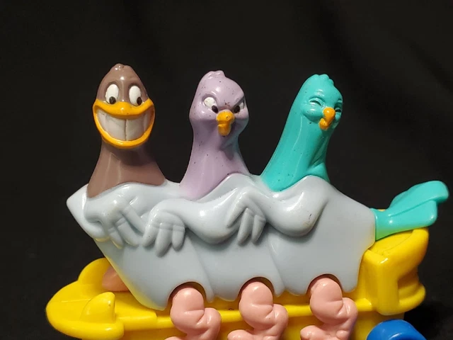 Vintage 1993 Warner Bros Animaniacs Goodfeathers 2.5" Toy Vehicle