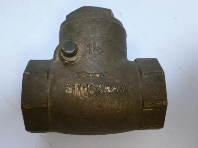 198784 Old-Stock; Stockham MDL-Unkn88882 Swing Check Valve Tee 1-1/2'' NPT
