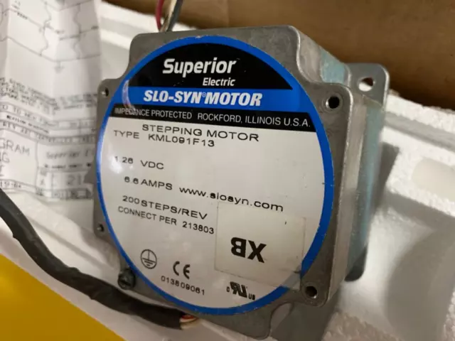 Superior Electric SLO-SYN Stepping Motor KML091F13 1.26 VDC 200 Steps / Rev