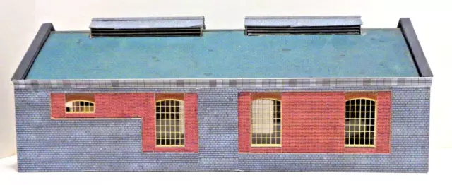 HO/OO gauge Metcalfe engine shed double track building for Hornby train layout