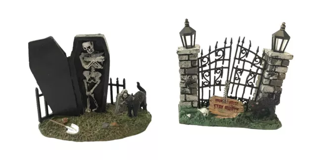 Lemax Spooky Town 2PC Spooky Graveyard Gate Black Cat Skeleton Cemetery