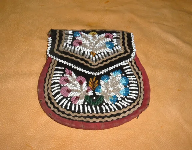 Lovely Native American Iroquois 19th Century Beaded Bag Pouch 2 Sided/Flaps