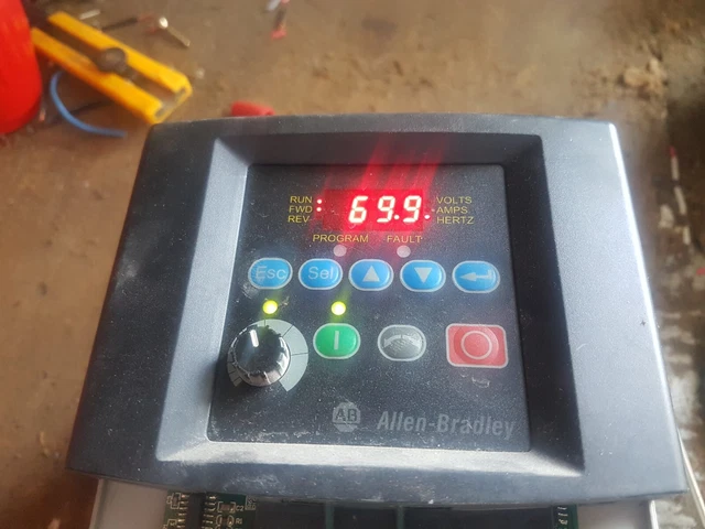 powerflex 40 allen bradley 208 Volts 3 Phase 7.5 HP  For Parts