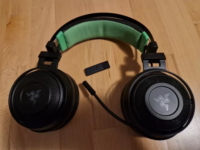 Razer Nari Ultimate kabelloses Gaming Headset für Xbox inkl. PC-Adapter