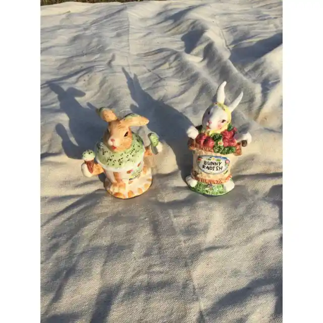Easter bunny Salt and Pepper Shakers as is ceramic radish ice cream farmhouse