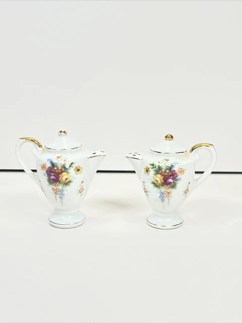 Vintage Floral Teapot Salt And Pepper Shakers Made In Occupied Japan