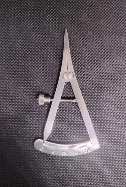 Stainless steel Castroviejo Caliper 20mm overall length 8.5 cm