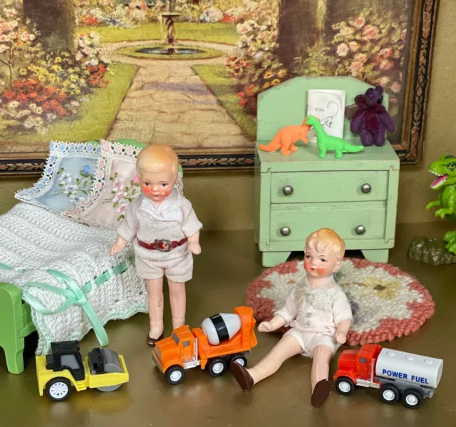 Miniature Dollhouse TINY TRUCK Doll Nursery Toy Figurine Figure ROLLING Wheels