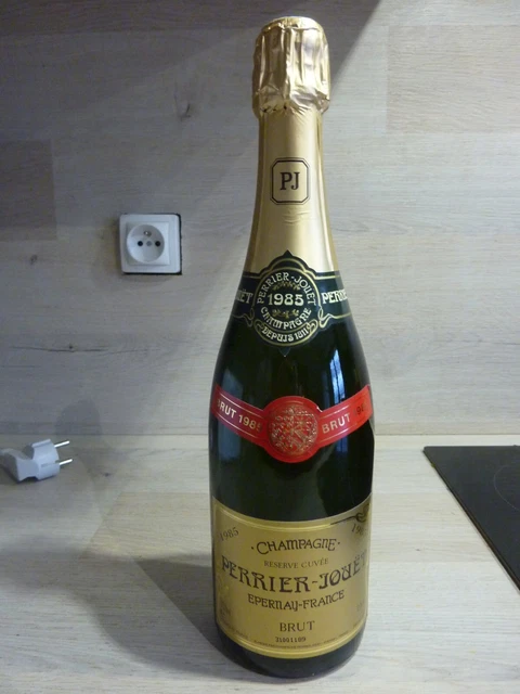 1 bouteille de champagne perrier jouet 1985, Brut, Réserve cuvée