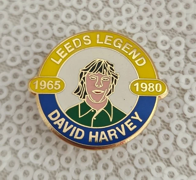 LEEDS UNITED LEGEND David Harvey 19651980 Pin Badge £8.00 PicClick UK