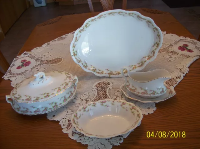 Homer Laughlin Hudson Vintage Grouping of 5 Pieces Delicate Floral Pink Pattern