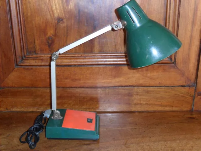 Ancienne lampe de bureau.Fonctionne.