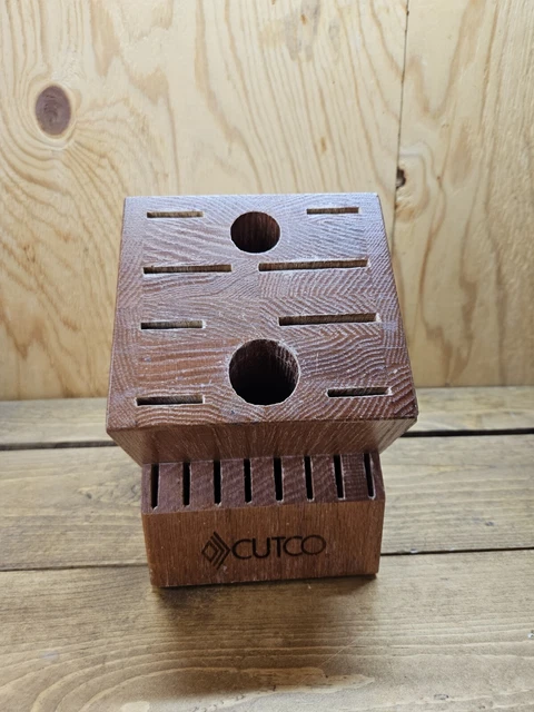 Cutco 1748 Homemaker 18 Slot Knife Block 8 Steak Knife Slots Honey Oak Wood