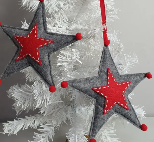 Charcoal Grey/Red Felt Hanging Christmas Star Shaped Decoration Pom Poms gift x2