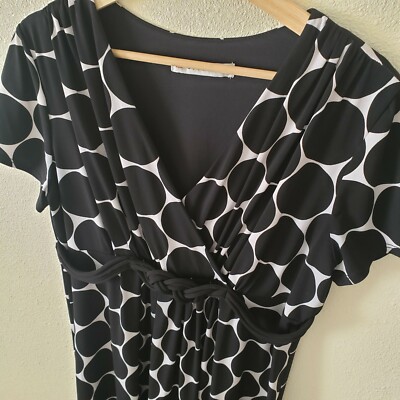 CUTE AA Studio AA Black & White Polka Dot Dress Short Sleeve V-Neck Empire Sash