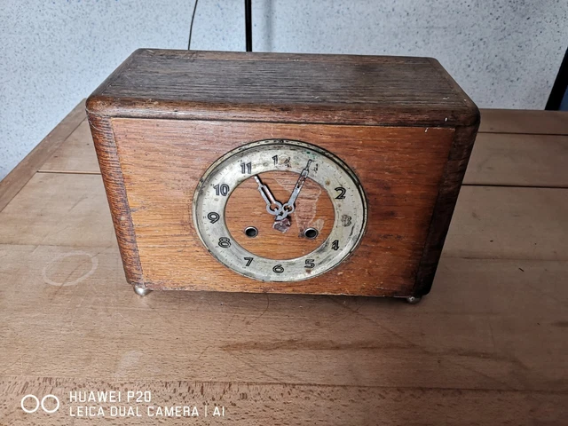 Pendule Ancienne En Bois à Poser