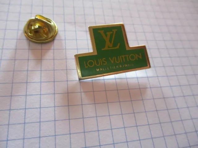 Louis Vuitton LV Logo Lapel Pin - Brass Lapel Pin, Pins - LOU784043