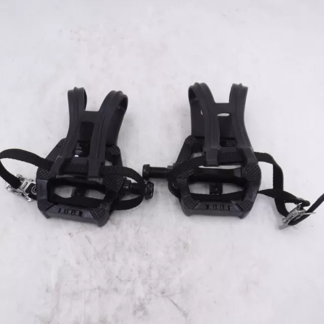 Pair of Bicycle Pedals with Tow Pedals and Strap JD-004