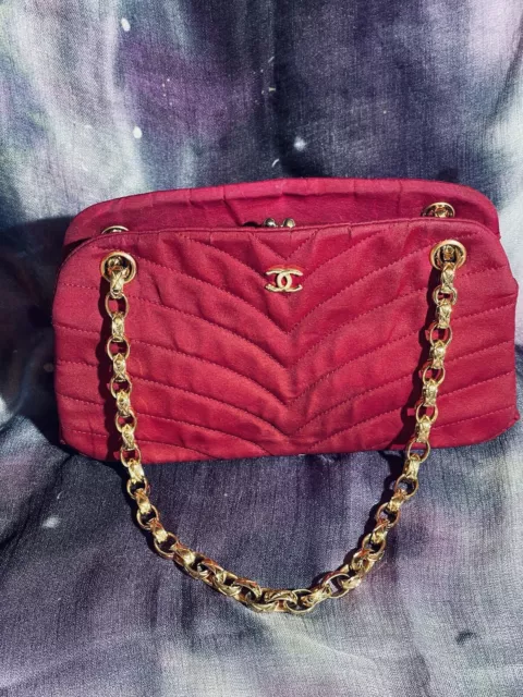 Chanel Vintage CC Chevron Tasche