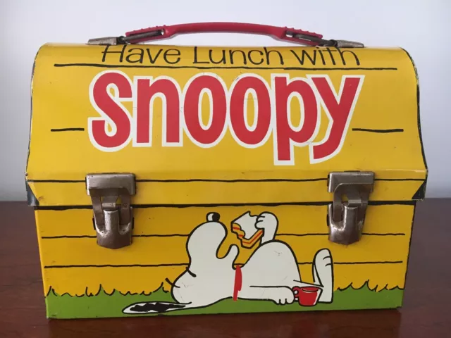 VINTAGE SNOOPY DOME Metal Lunchbox 1968