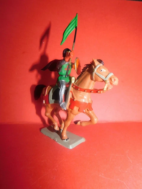 Figurine Starlux - Chevalier Sur Cheval Au Galop - Moyen Âge - 1:32 (60mm) - France