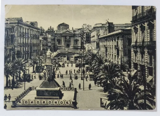 30188 Cartolina - Catania - Piazza Stesicoro - Monumento a Bellini - VG 1952