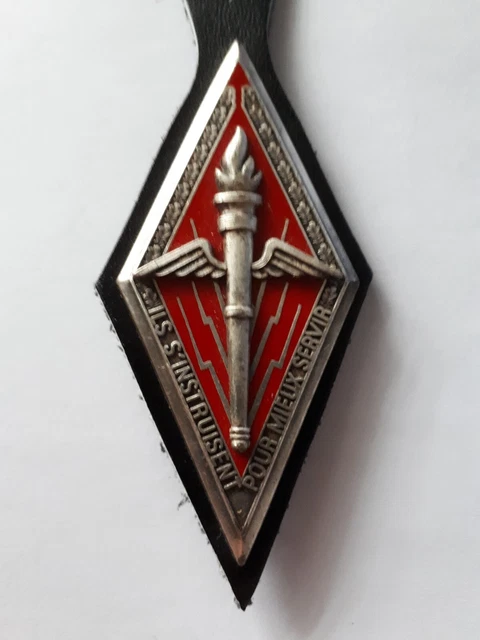 48 - Pin's INSIGNE UNION NATIONALE DES SOUS OFFICIERS