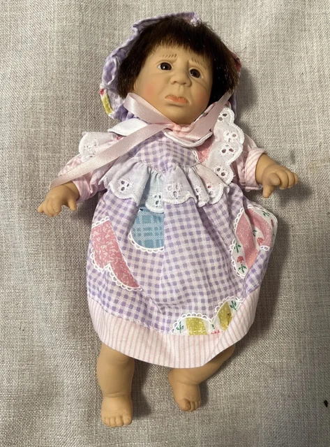 Vintage  New GI-GO PALM PALS EXPRESSIONS Sad Bean Bag Doll Girl 8” F2
