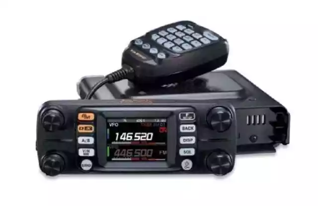 Yaesu FTM-300 D Émetteur / Récepteur Double Bande Fm + C4FM 144/430 MHZ 50W