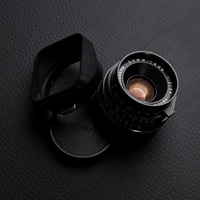 Leica Summicron-M 35mm F2 f. Leica M with Leica 12524 lens HOOD. Fantastic!