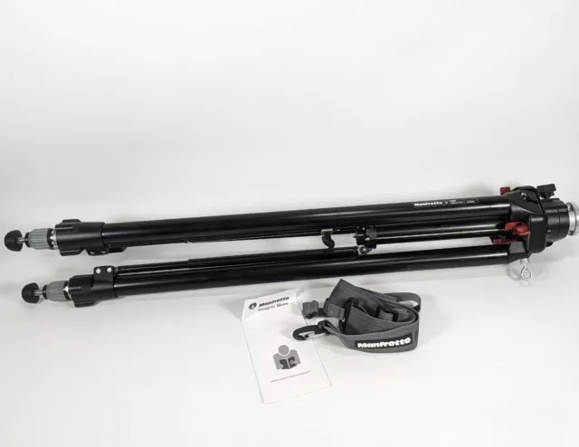 Manfrotto Manfrotto 058B Aluminum Triaut Tripod Load Capacity 12kg