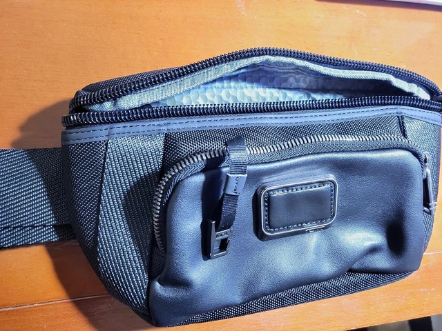 TUMI Alpha Bravo Campbell U-Pouch Black Ballistic Nylon(USED) with cut belt 
